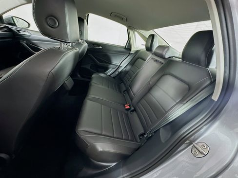 Used 2024 Volkswagen Jetta SE image 26