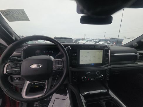 Used 2023 Ford F250 Platinum image 17