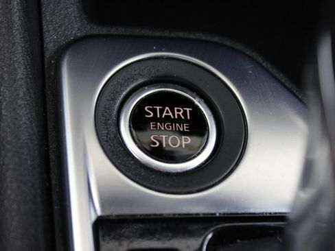 Used 2025 Nissan Sentra SV FWD image 12