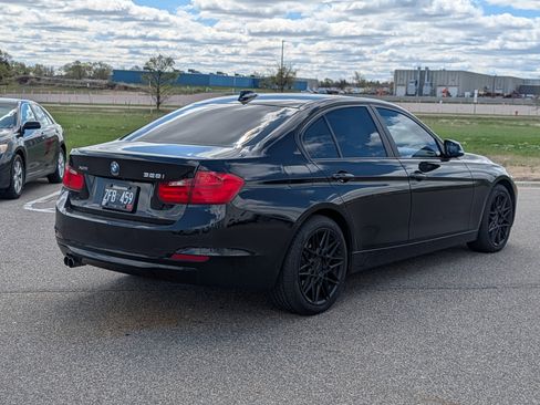 Used 2015 BMW 328i xDrive Sedan AWD/4WD image 4