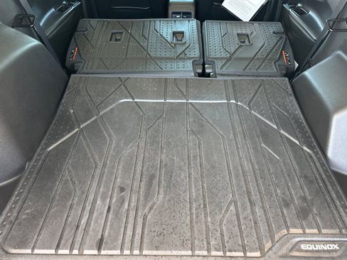 Used 2022 Chevrolet Equinox Premier AWD/4WD image 15