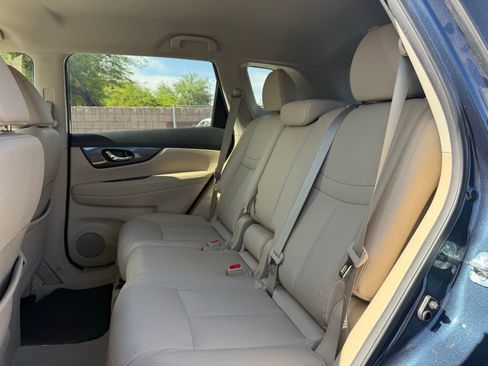 Used 2015 Nissan Rogue SL FWD image 9