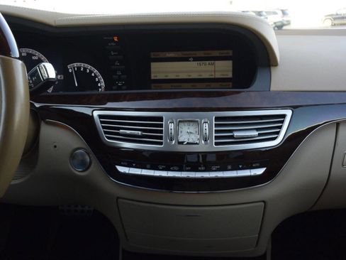 Used 2013 Mercedes-Benz S 550 image 24