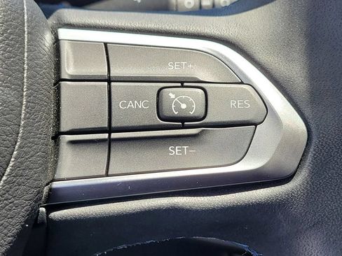 Used 2022 Jeep Compass Latitude AWD/4WD image 21