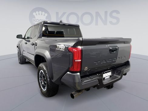 Used 2025 Toyota Tacoma TRD Off-Road image 7