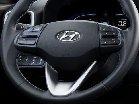 New 2025 Hyundai Venue Limited image 15