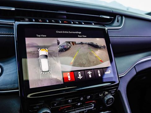 Used 2021 Jeep Grand Cherokee L Overland w/ Advanced Protech Group III image 30