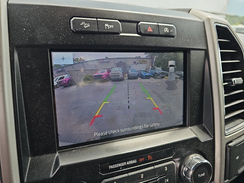 Used 2019 Ford F150 Lariat AWD/4WD image 21
