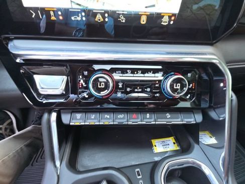 Used 2025 GMC Sierra 2500 Denali Ultimate w/ Max Trailering Package AWD/4WD image 29