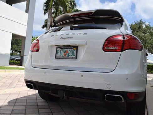Used 2014 Porsche Cayenne Diesel Platinum Edition AWD/4WD image 19