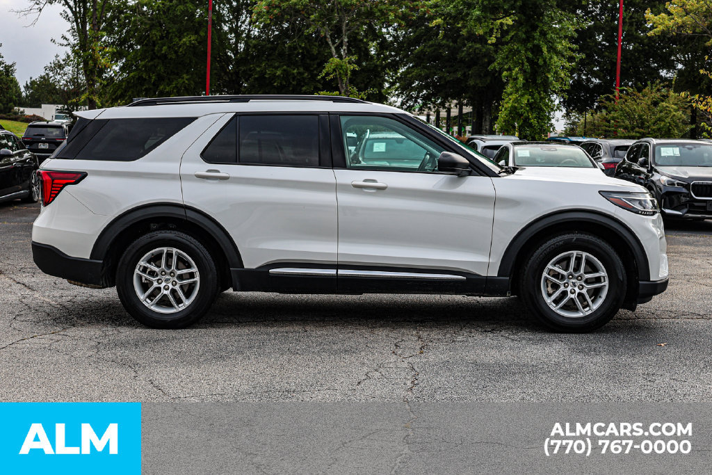 Used 2025 Ford Explorer Active RWD image 9
