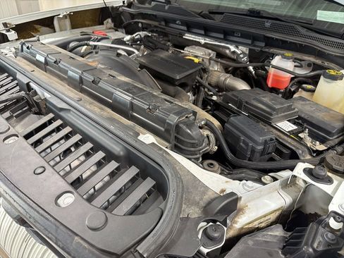 Used 2022 Chevrolet Silverado 3500 LT w/ Convenience Package image 42