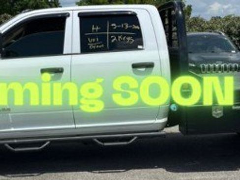 Used 2020 RAM 3500 Tradesman w/ Chrome Appearance Group AWD/4WD image 5