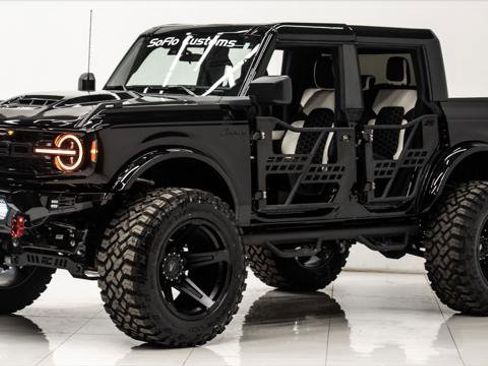 Used 2025 Ford Bronco Pickup image 9