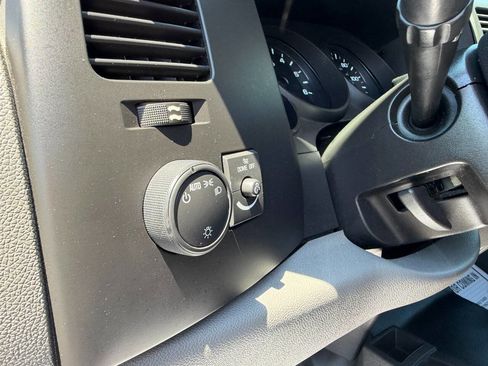 Used 2013 Chevrolet Silverado 1500 W/T w/ Skid Plate Package AWD/4WD image 15