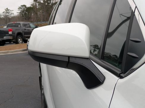 New 2026 Toyota Sienna XLE FWD image 11