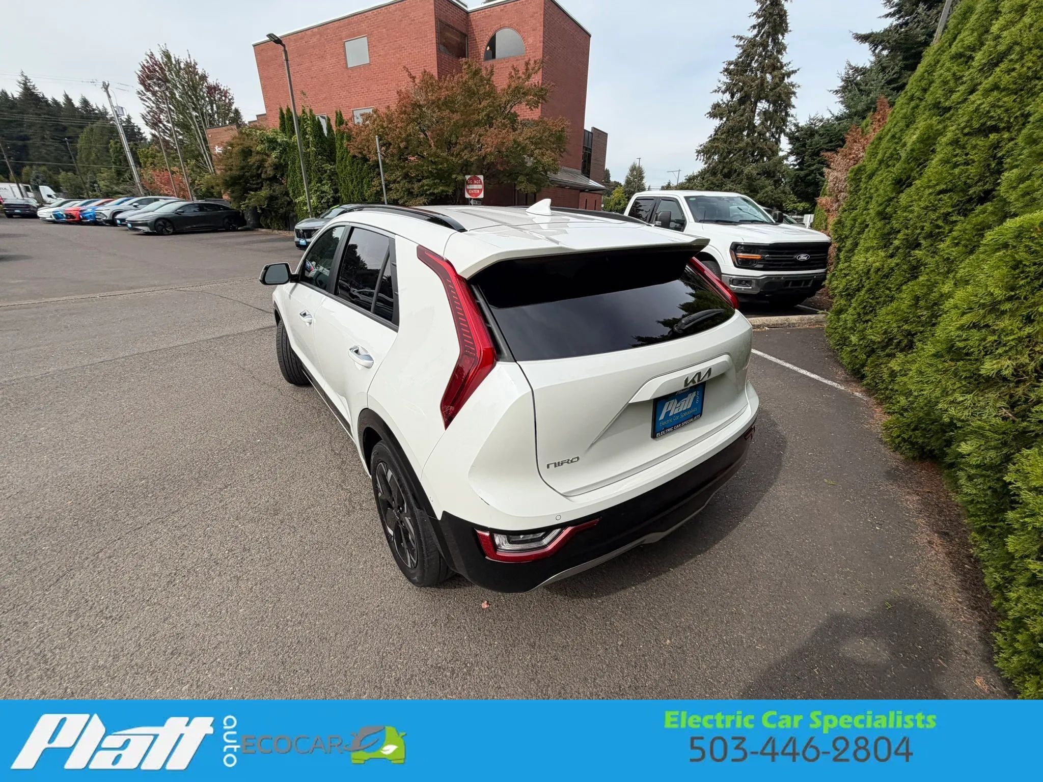 Used 2023 Kia Niro Wave FWD image 8