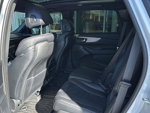 Used 2023 Acura MDX A-Spec image 9