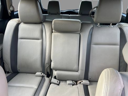 Used 2012 MAZDA CX-9 Touring w/ Moonroof & Bose Audio Pkg AWD/4WD image 17