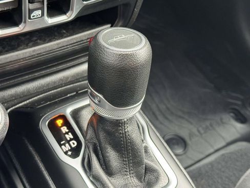 Used 2021 Jeep Gladiator Willys image 27