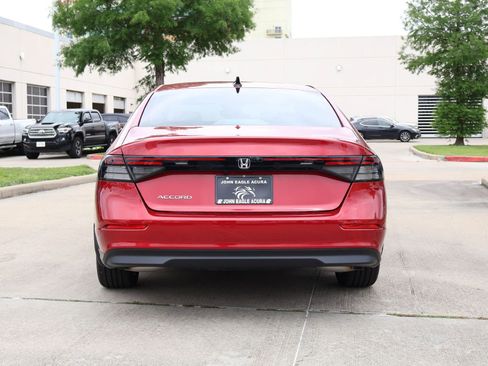 Used 2025 Honda Accord SE image 5