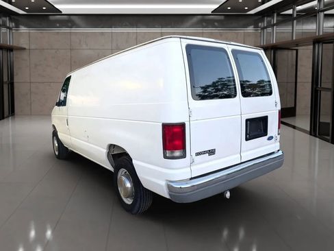 Used 1997 Ford E-250 and Econoline 250 Heavy-Duty RWD image 2