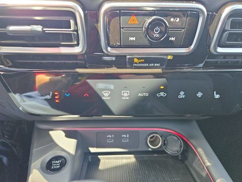 New 2026 Nissan Sentra SV w/ SV Convenience Package FWD image 19