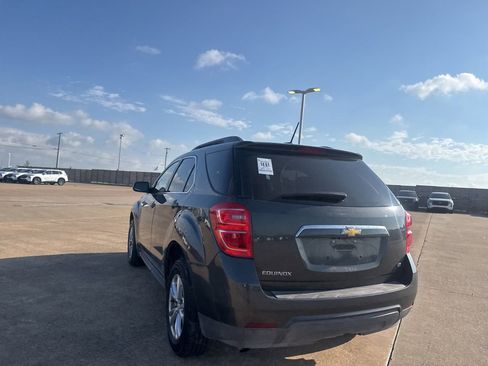 Used 2017 Chevrolet Equinox LT FWD image 14