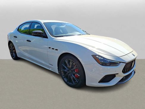 Used 2019 Maserati Ghibli S GranSport Q4 AWD/4WD image 3