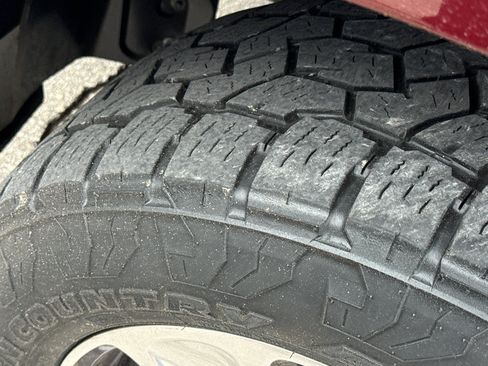 Used 2022 RAM 1500 Laramie w/ Sport Appearance Package AWD/4WD image 10