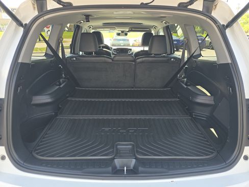 Used 2021 Honda Pilot Special Edition image 16