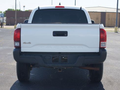 Used 2020 Toyota Tacoma SR AWD/4WD image 3