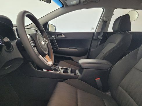 Used 2021 Kia Sportage LX FWD image 17