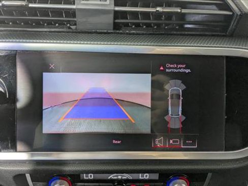 Used 2021 Audi Q3 2.0T Premium image 31