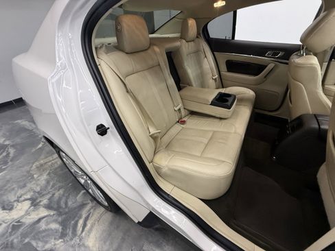 Used 2015 Lincoln MKS AWD w/ Technology Package image 26