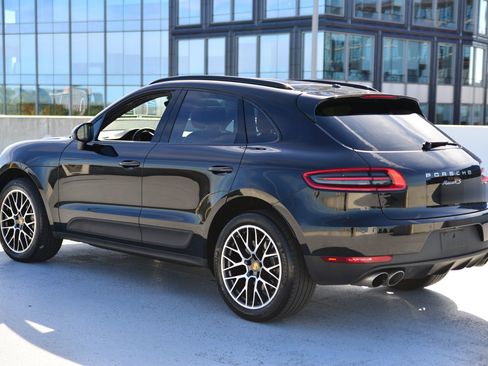 Used 2018 Porsche Macan S image 3