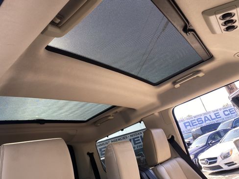 Used 2016 Land Rover LR4 HSE Silver Edition image 25