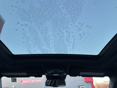 Used 2023 Alfa Romeo Stelvio Ti image 43