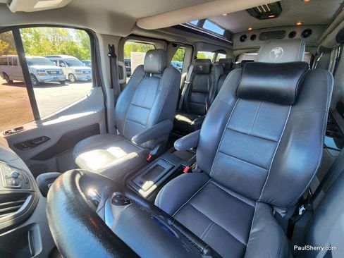 Used 2019 Ford Transit 150 148 Low Roof w/ Exterior Upgrade Package image 31