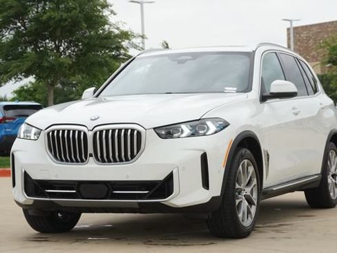 Used 2026 BMW X5 xDrive40i AWD/4WD image 3