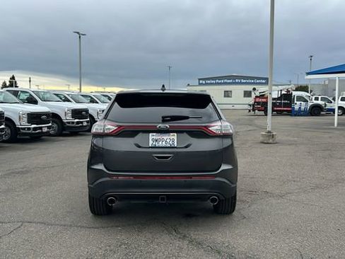 Certified 2018 Ford Edge SEL w/ Equipment Group 201A image 4
