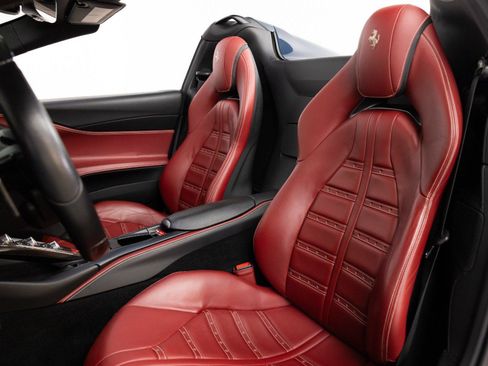 Certified 2021 Ferrari 812 GTS RWD image 3