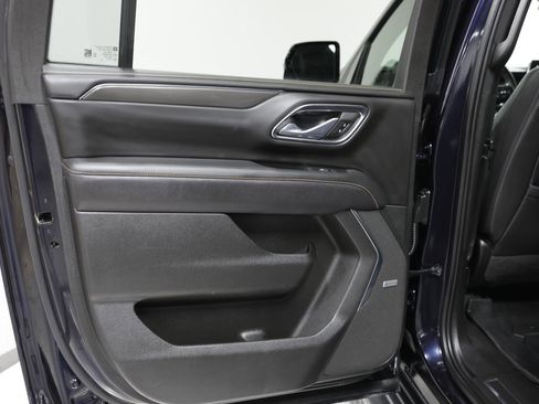 Used 2023 GMC Yukon XL AT4 image 16