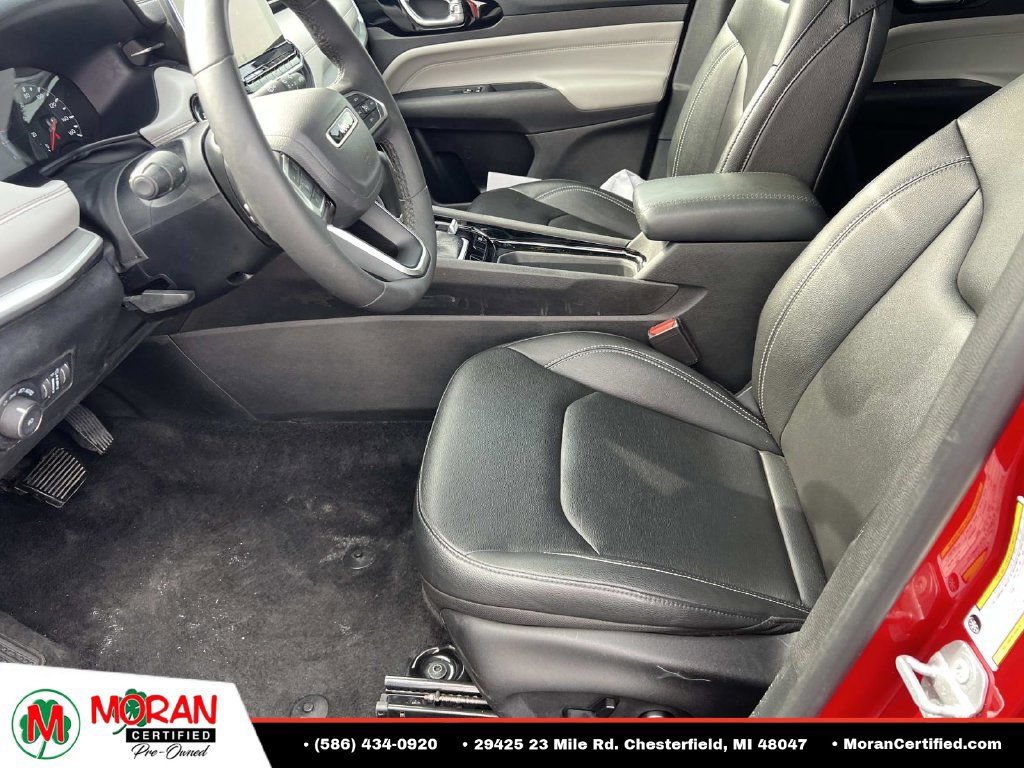 Used 2025 Jeep Compass Limited AWD/4WD image 16