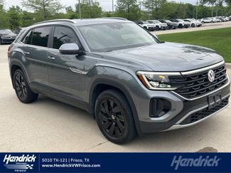 Used 2024 Volkswagen Atlas Cross Sport SE w/ Panoramic Sunroof Package video 1