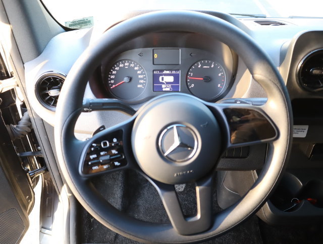 Used 2021 Mercedes-Benz Sprinter 3500 image 36