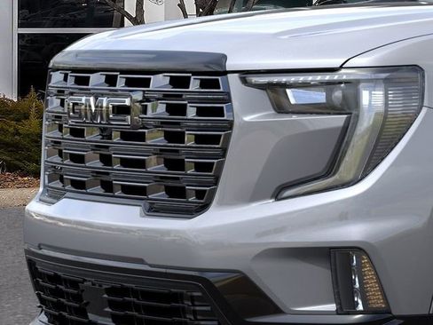 New 2026 GMC Acadia Denali Ultimate w/ LPO, Floor Liner Package AWD/4WD image 13