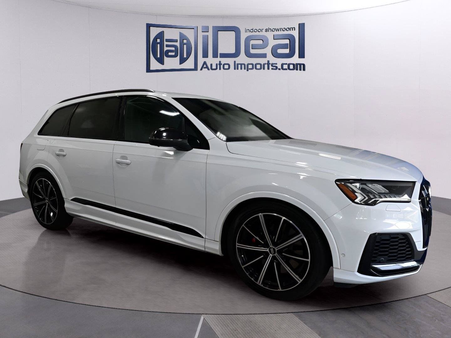 Used 2021 Audi SQ7 Premium Plus w/ Driver Assistance Package AWD/4WD image 7