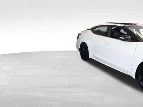 Used 2024 Toyota Corolla LE image 38