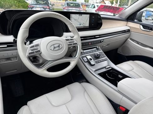 Used 2023 Hyundai Palisade Limited AWD/4WD image 19
